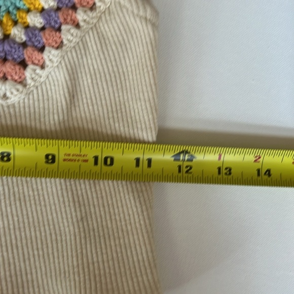 Zara Women's Crochet Granny Square Crop Tank Top - Picture 5 of 6